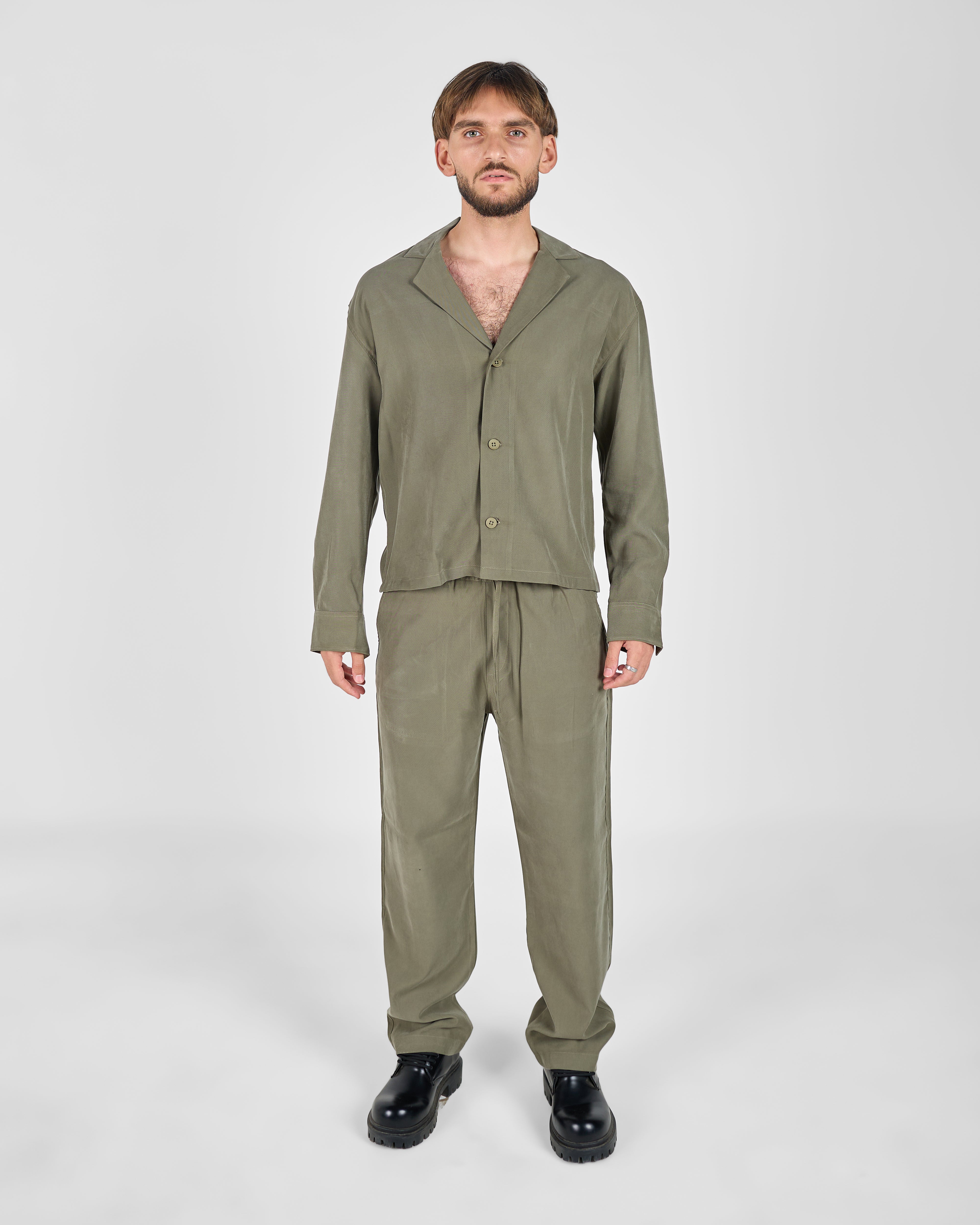 Renewal suit set